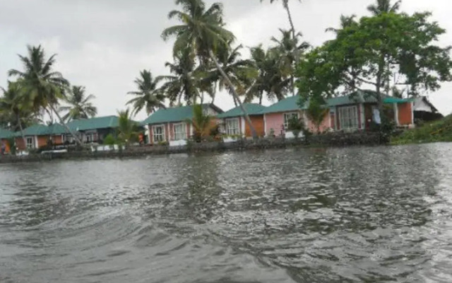 Riverine Resort