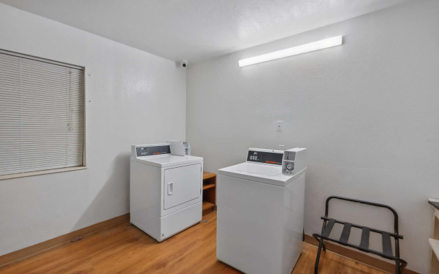 Motel 6 Normal, IL - Bloomington Area