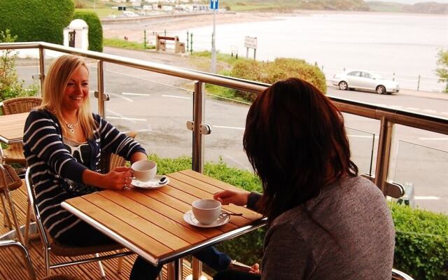 The Moelwyn Hotel & Restaurant