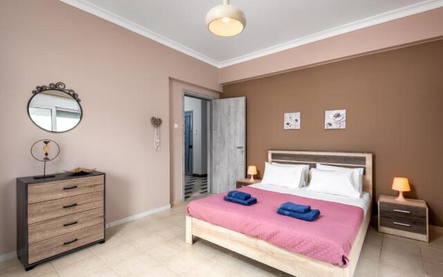 TownHall Apartment