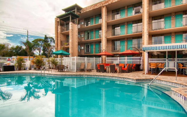 Spark by Hilton Sarasota Siesta Key Gateway