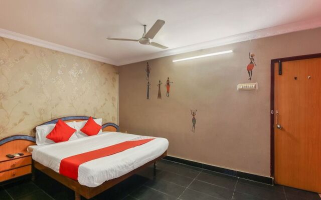OYO 26562 Dazzle Lodge