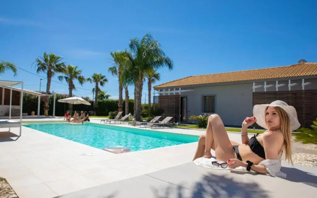 Aqua Venere Pool & Suites