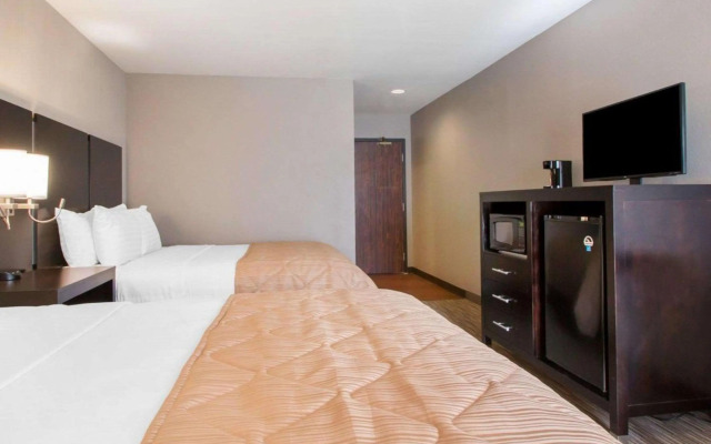 Greenstay Inn & Suites CourtView