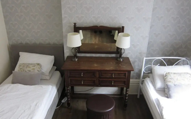 The Horse & Stables - Hostel