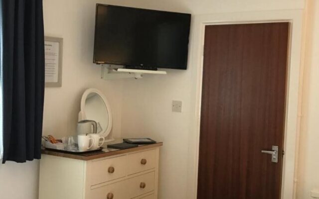 Chellowdene Guest House