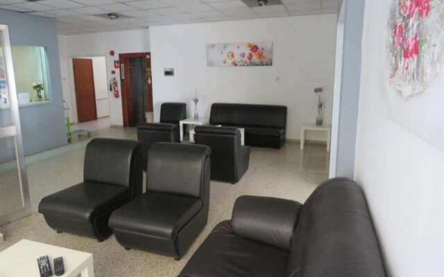 Polyxeni Hotel Apartments