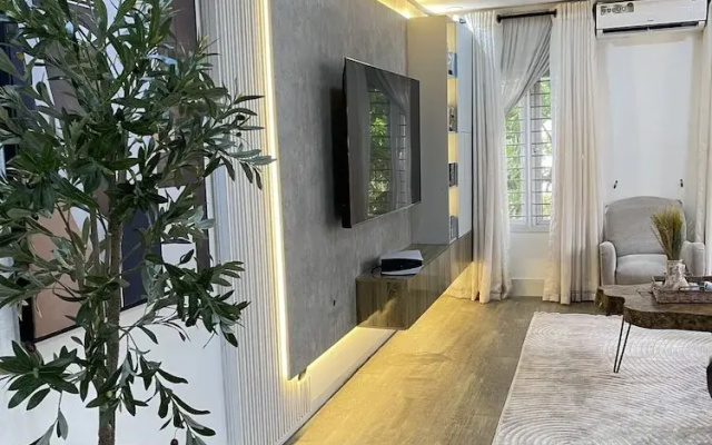 Luxury 2BR Apt Central Lekki Phase 1