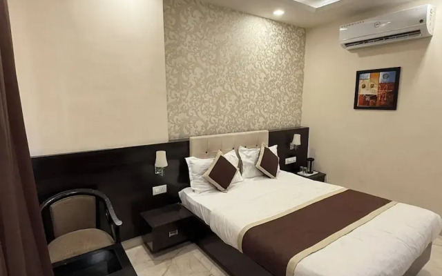 Hotel Khatana Palace