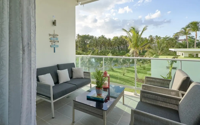 3BR Beach Condo Lakeview Playabonita Pool LUX