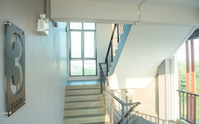 Samutsakorn Apartment