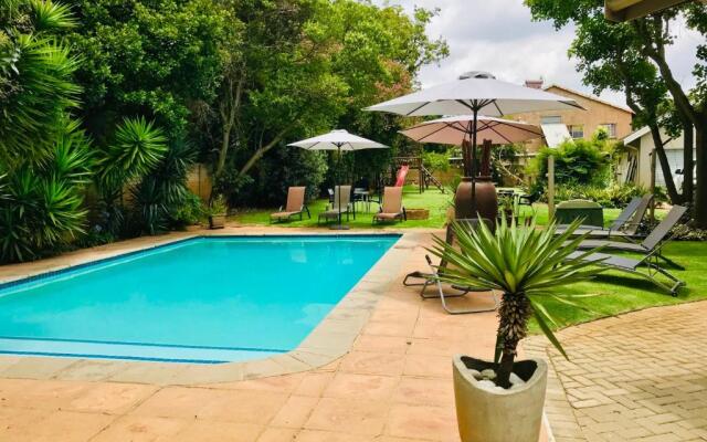 Aerotropolis Guest Lodge