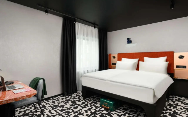 TRIBE Budapest Airport