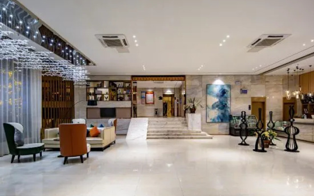 City Comfort Inn Hotel (Jinxiu Tongmu)