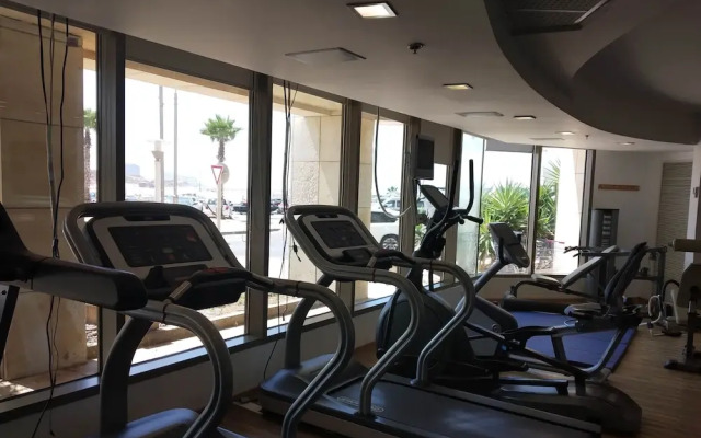 Laguna Water Front Sweet 1