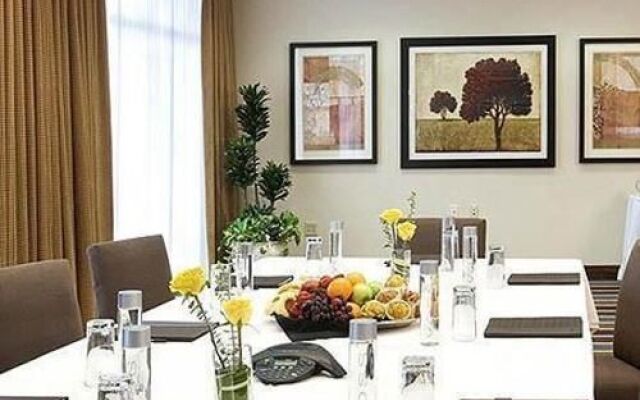 Ramada Plaza Cincinnati Sharonville