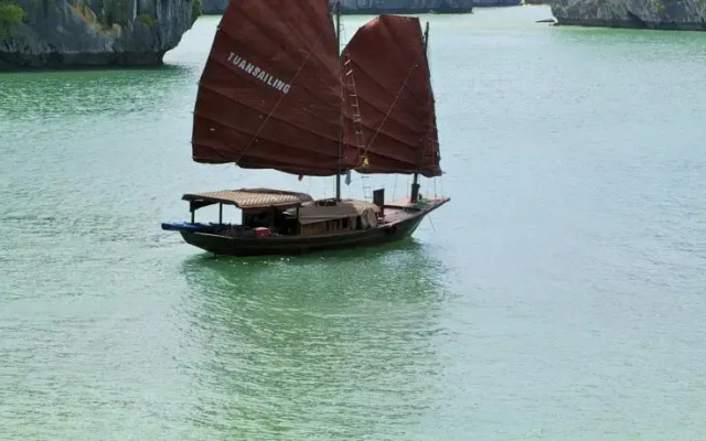 Tuan Sailing Cruise Cat Ba