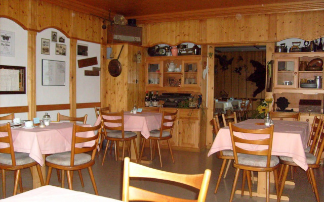Schwarzwaldhotel-Gasthof Hirsch