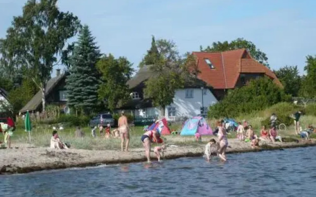 Neuendorf_ _Blick auf Vilm_ _Whg 0