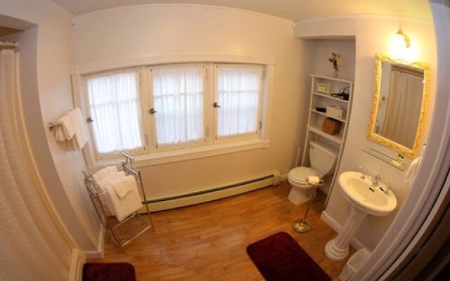 The Brown Street Inn