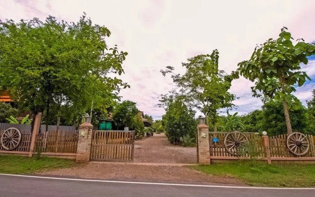 OYO 1026 The House Amphawa