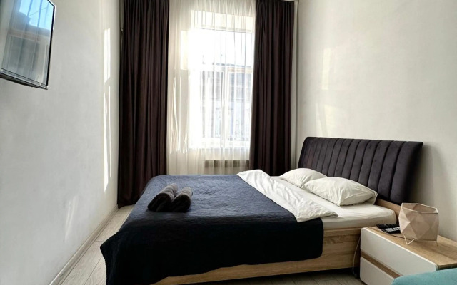 ROMANTIC Apartments-near Opera House 5/8