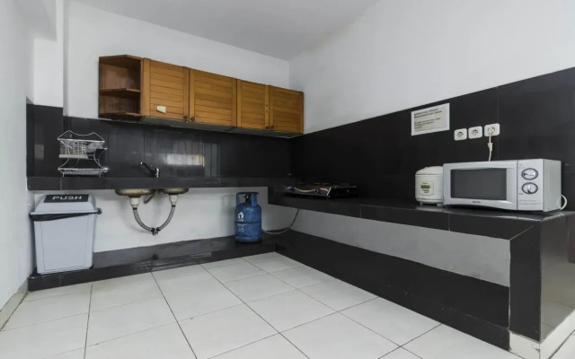 Avalon Kelinci by RedDoorz