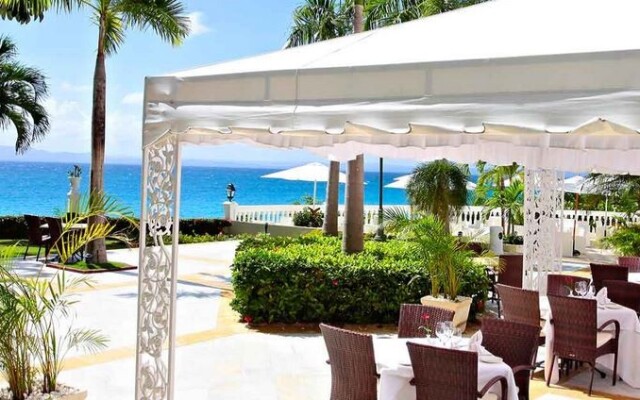 Luxury Bahia Principe Cayo Levantado - Adults Only - All Inclusive