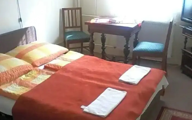 Fenyő Panzió