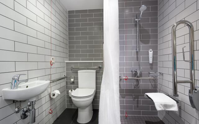 Holiday Inn Express London-Watford Junction, an IHG Hotel