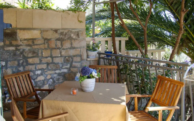 Garden (BRC650)