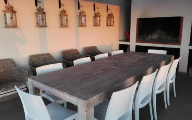 Malindila Apartment & House