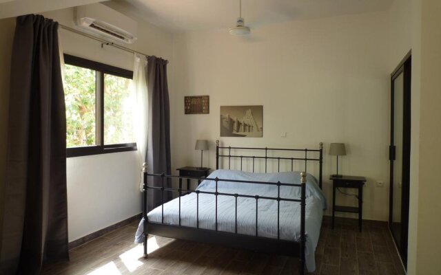 Badalodge Hotel & Restaurant