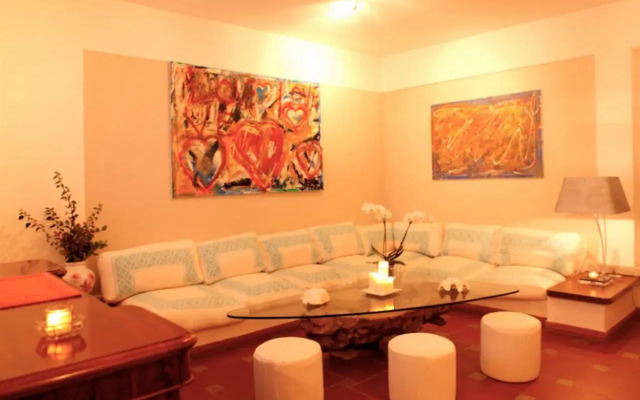 Baia de Bahas Residence