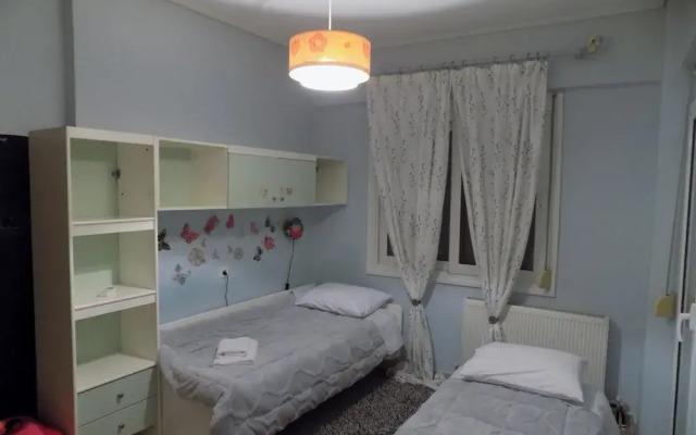 Natalys 2 Bd Gorgeous Apt in Volos