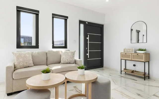 La Perla 2br2ba Home w Private Pool Patio BBQ