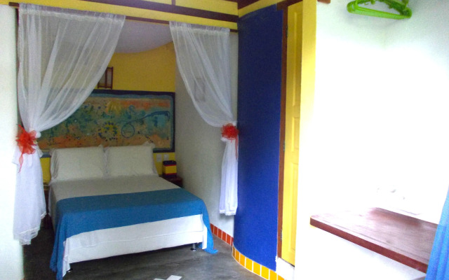 Aos Sinos dos Anjos Art Hotel
