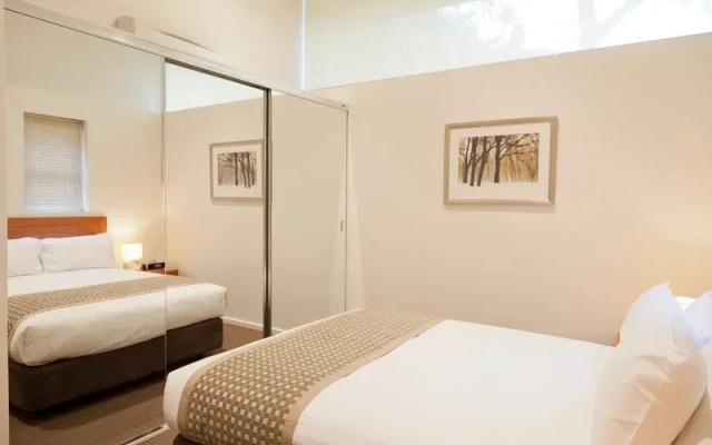 Quality Suites Beaumont Kew