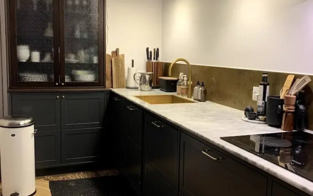 Christianshavn Canalside Luxury Apartment