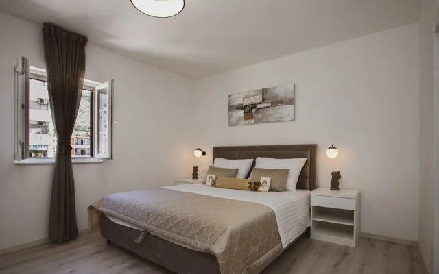 Luxury Modern House, Just 1 min Walk to the Beach