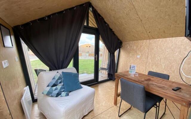 Tiny House in het groen, aan zee
