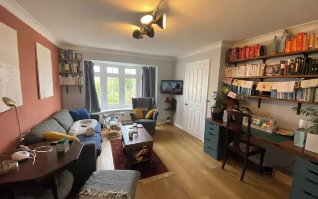 Spacious & Central 2BD House - Brighton