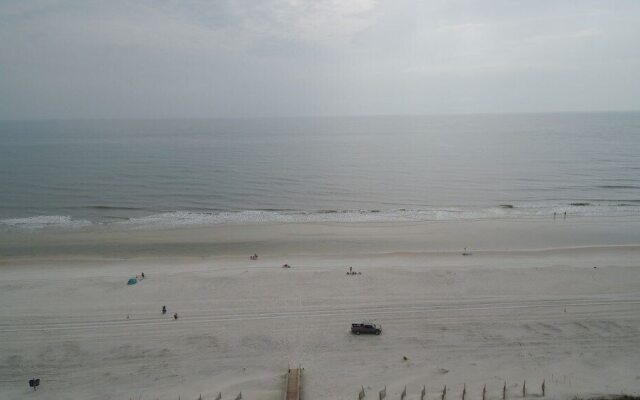Windjammer Oceanfront Condominiums