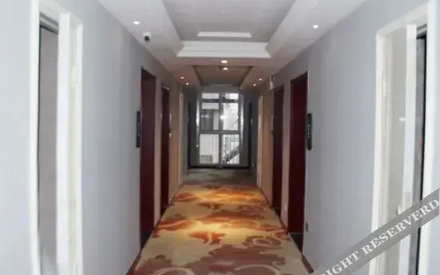 No.9 Hot Spring Business Hotel