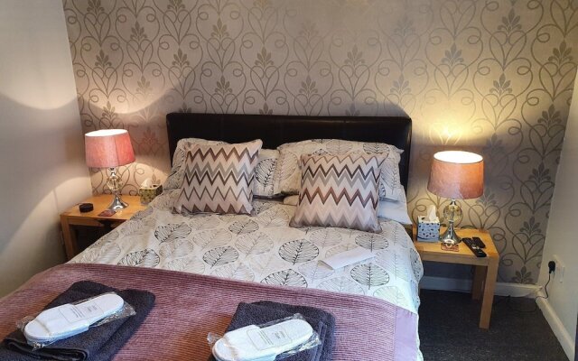 The Wee Studio For Two