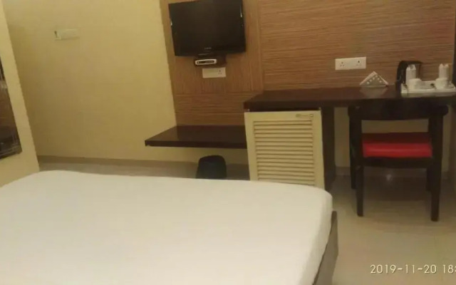 Status Club Business Hotel