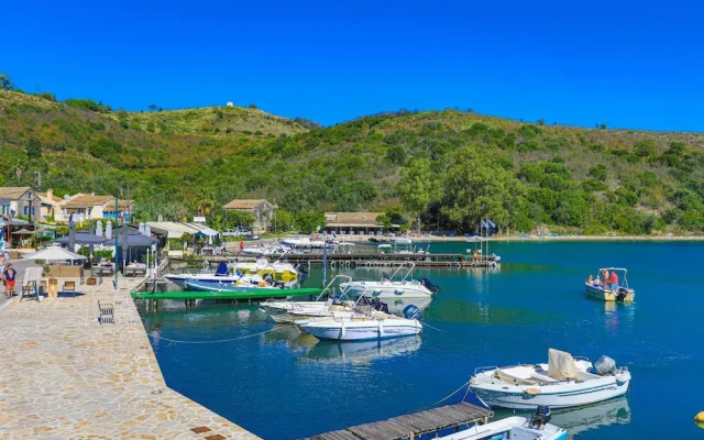 Alexandra Bay Front in