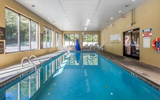 Comfort Inn & Suites Dalton West