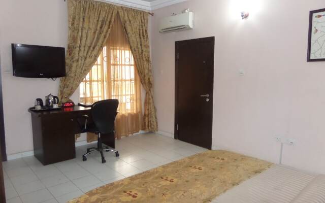 Sheer Luxury Apartments & Suites