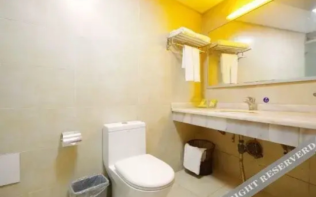 Chengzhong Blue Sky Hotel